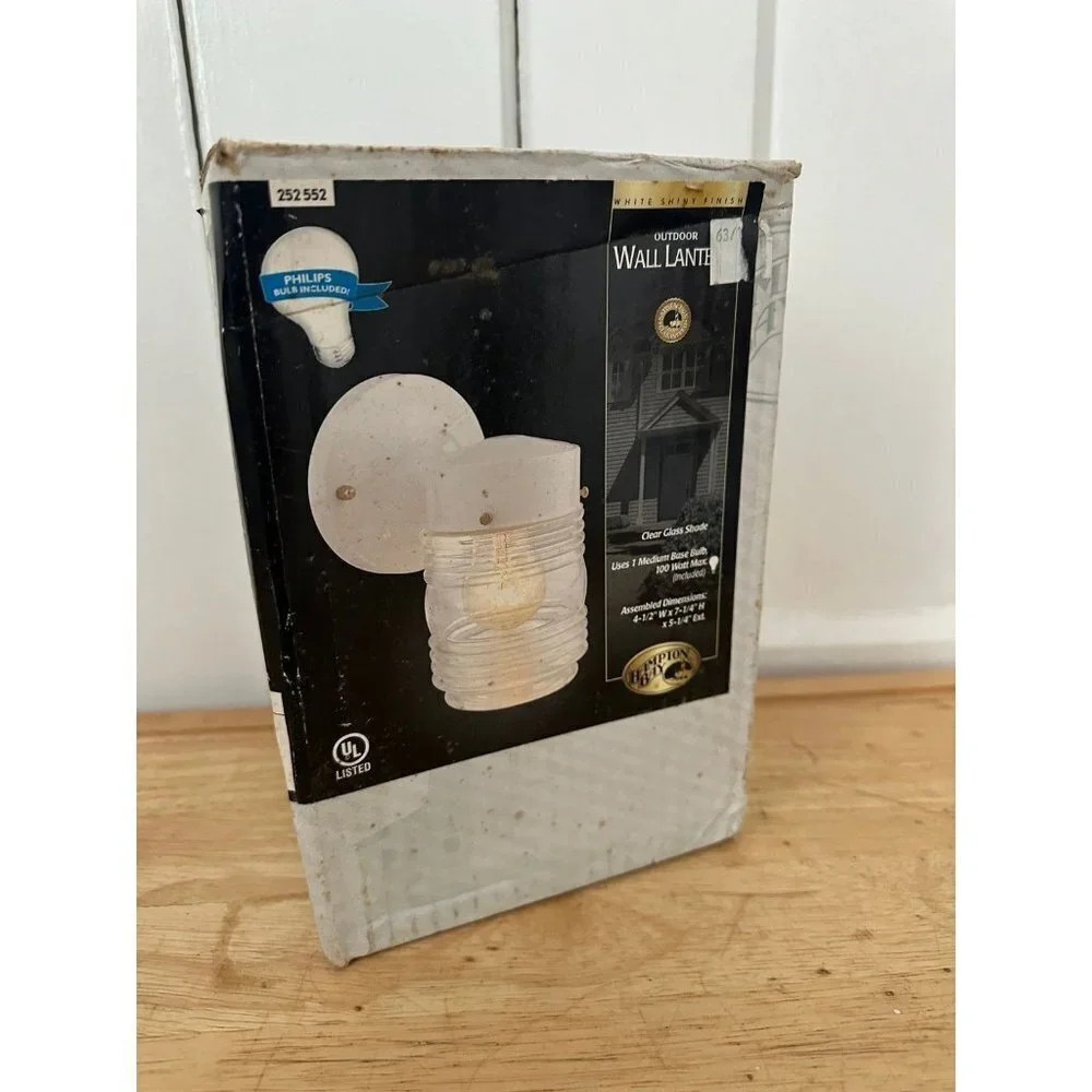 Outdoor Wall Lantern Clear Glass shade